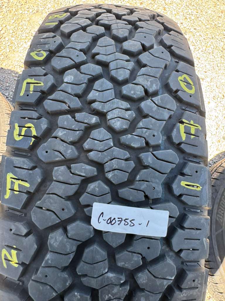 275/70R18 Pair (2 Used Tires) General Grabber
