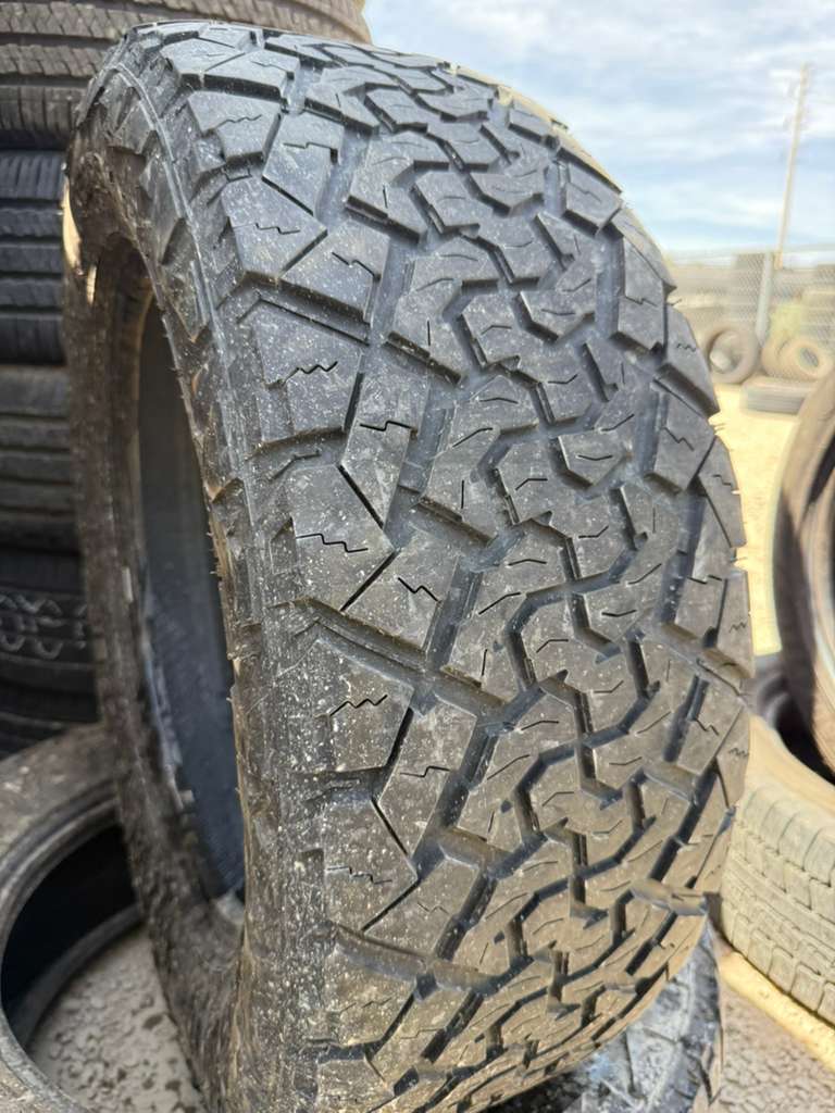 275/60R20 Pair (2 Used Tires) Venom Power Terra Hunter X/T