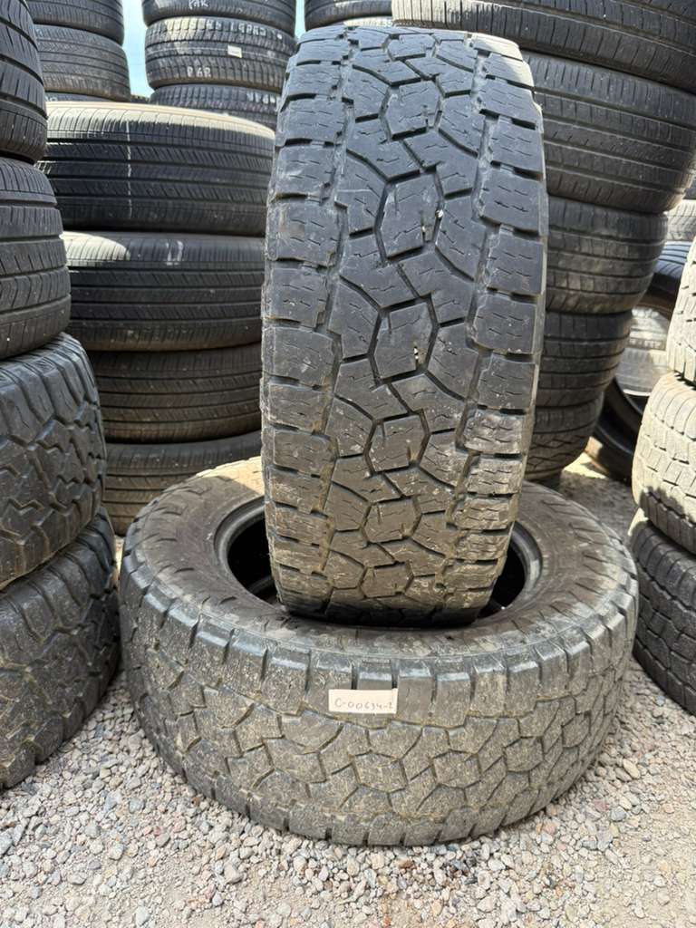LT285/60R20 Pair (2 Used Tires) Toyo Open Country A/T III