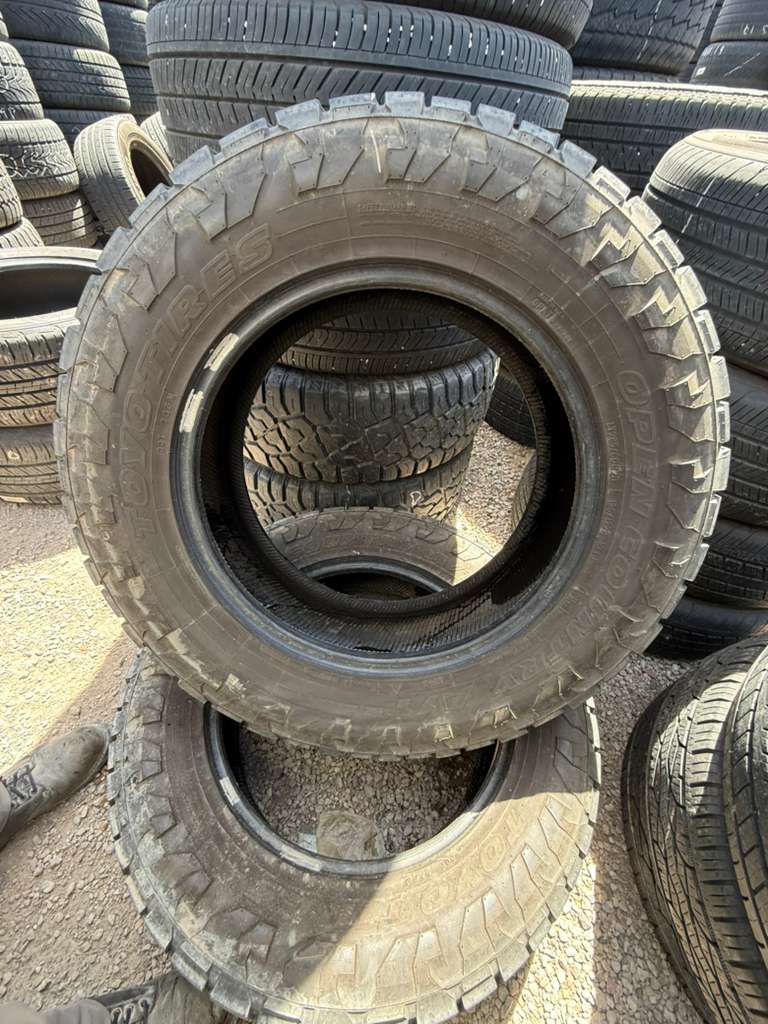 LT285/60R20 Pair (2 Used Tires) Toyo Open Country A/T III