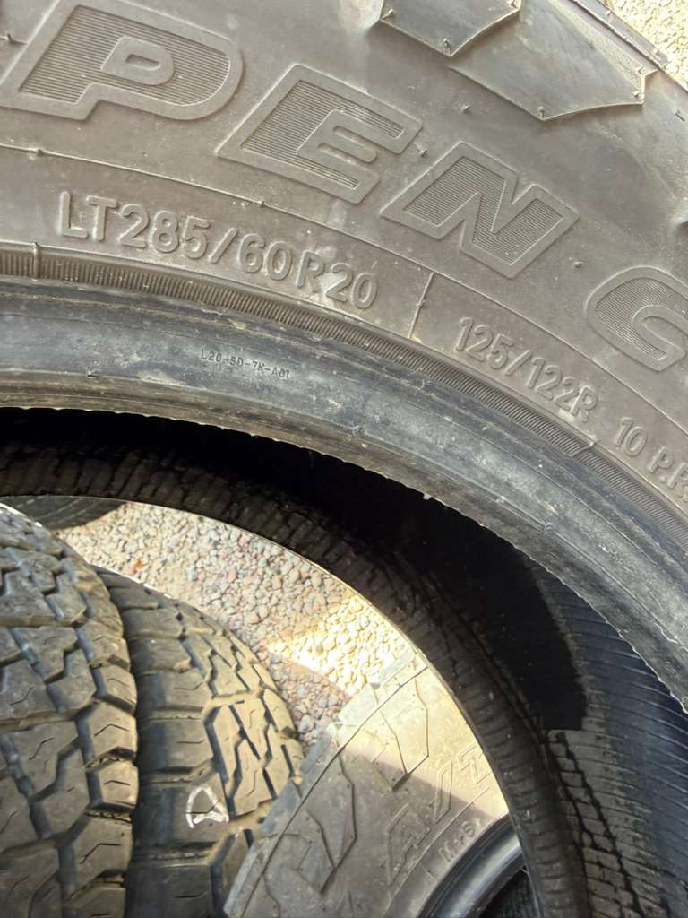 LT285/60R20 Pair (2 Used Tires) Toyo Open Country A/T III