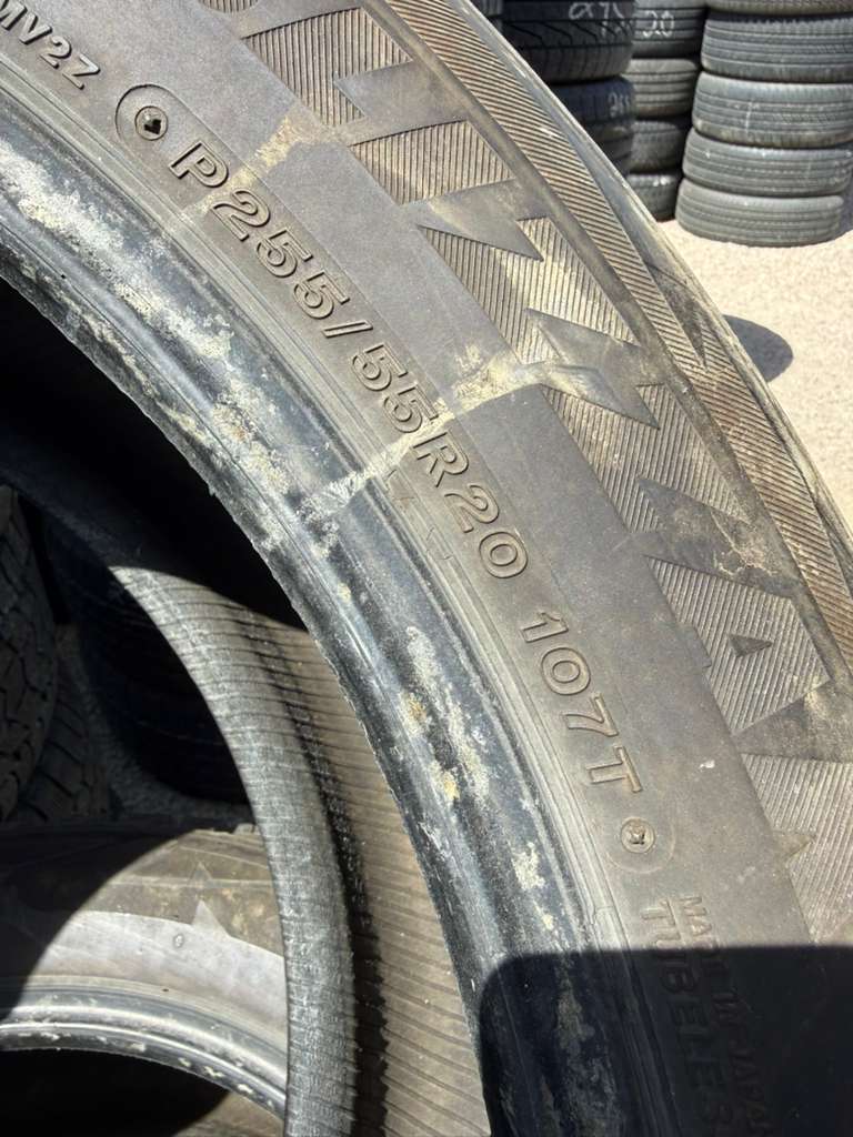 255/55R20 Set (4 Used Tires) Bridgestone Blizzak DM-V2