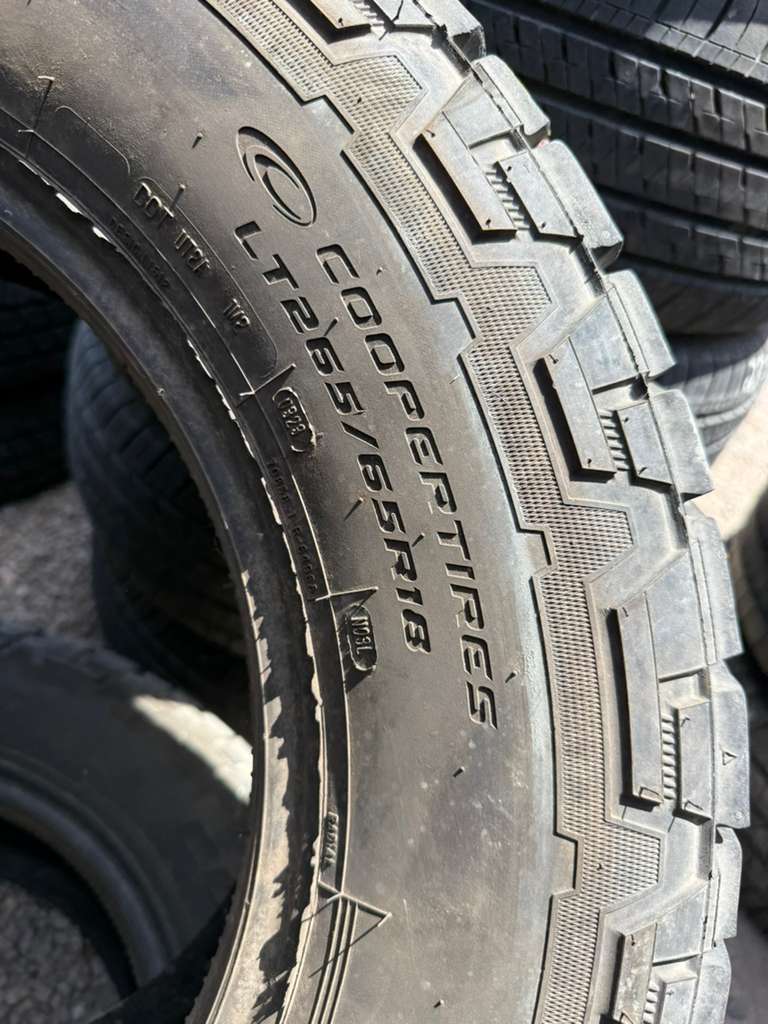 LT265/65R18 Pair (2 Like New Tires) Cooper Discoverer AT3 LT