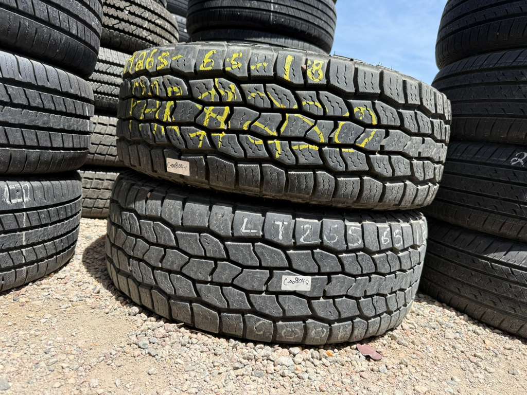 LT265/65R18 Pair (2 Like New Tires) Cooper Discoverer AT3 LT