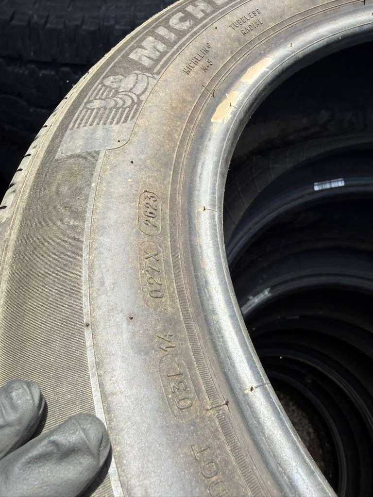225/60R18 Pair (2 Used Tires) Michelin Primacy AS