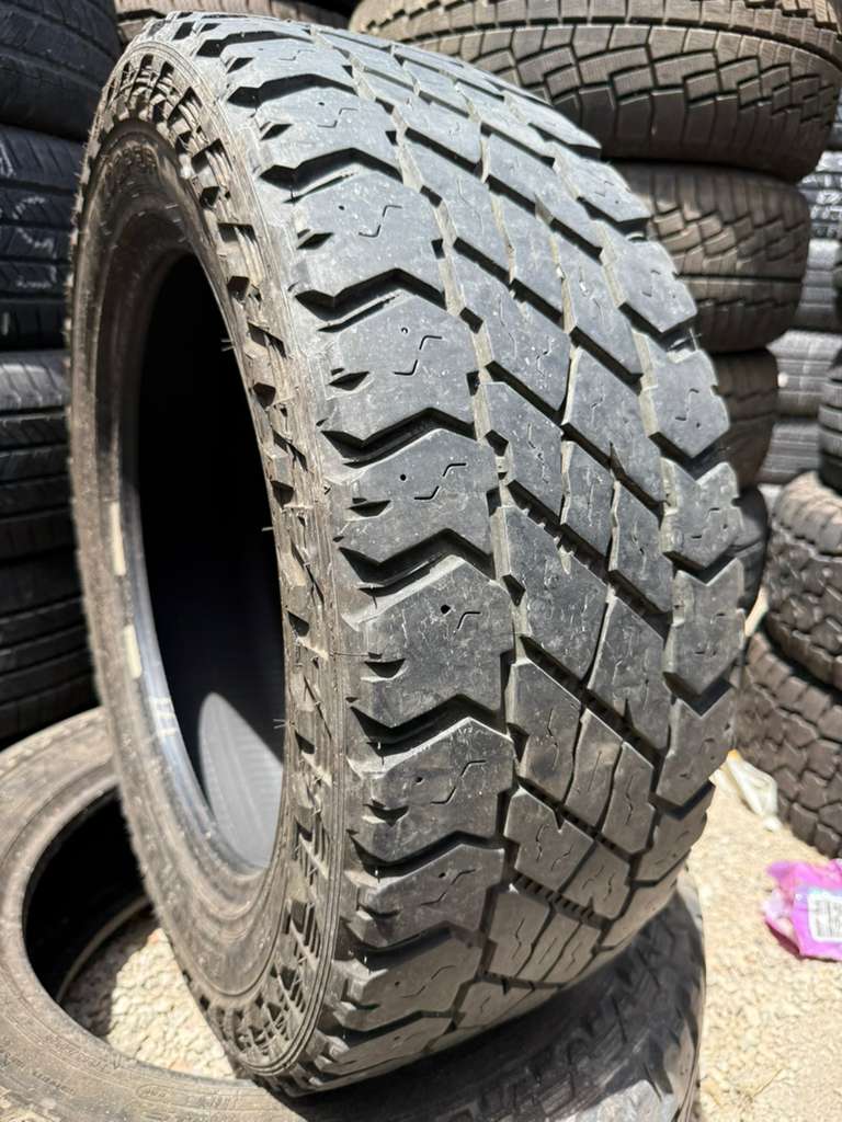 LT265/60R20 Pair (2 Used Tires) Cooper Discoverer S/T Maxx