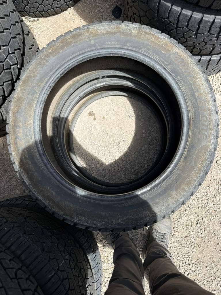255/55R20 Pair (2 Used Tires) Bridgestone Blizzak DM-V2