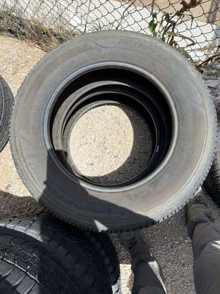 275/60R20 Pair (2 Used Tires) Pathfinder HT