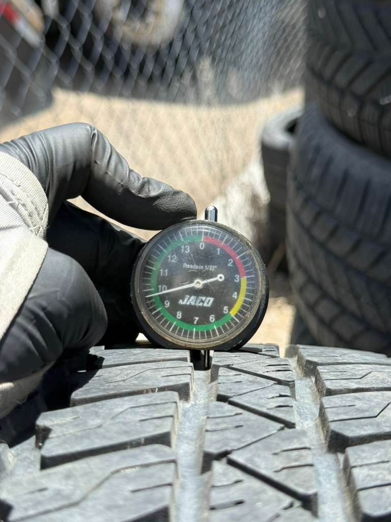 255/55R20 (3 Used Tires) Bridgestone Dueler A/T