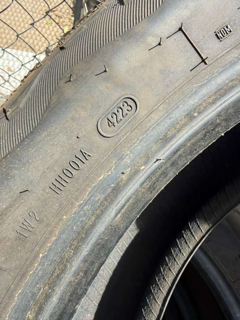 255/55R20 (3 Used Tires) Bridgestone Dueler A/T