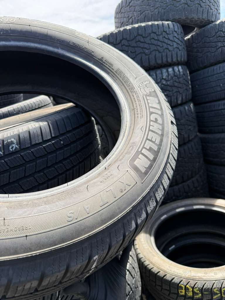 275/65R18 Pair (2 Used Tires) Michelin Defender LTX