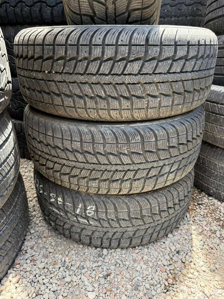 225/50R18 Set (4 Like New Tires) Federal Himalaya WS2