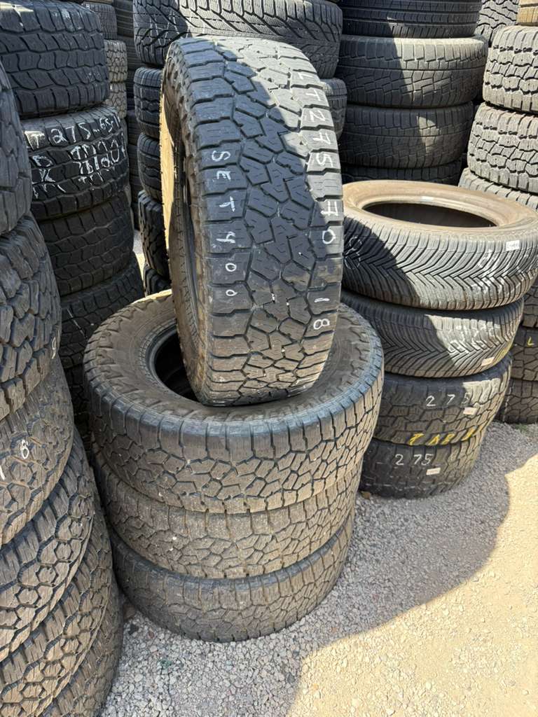 LT275/70R18 Set (4 Used Tires) Falken Wildpeak AT3W