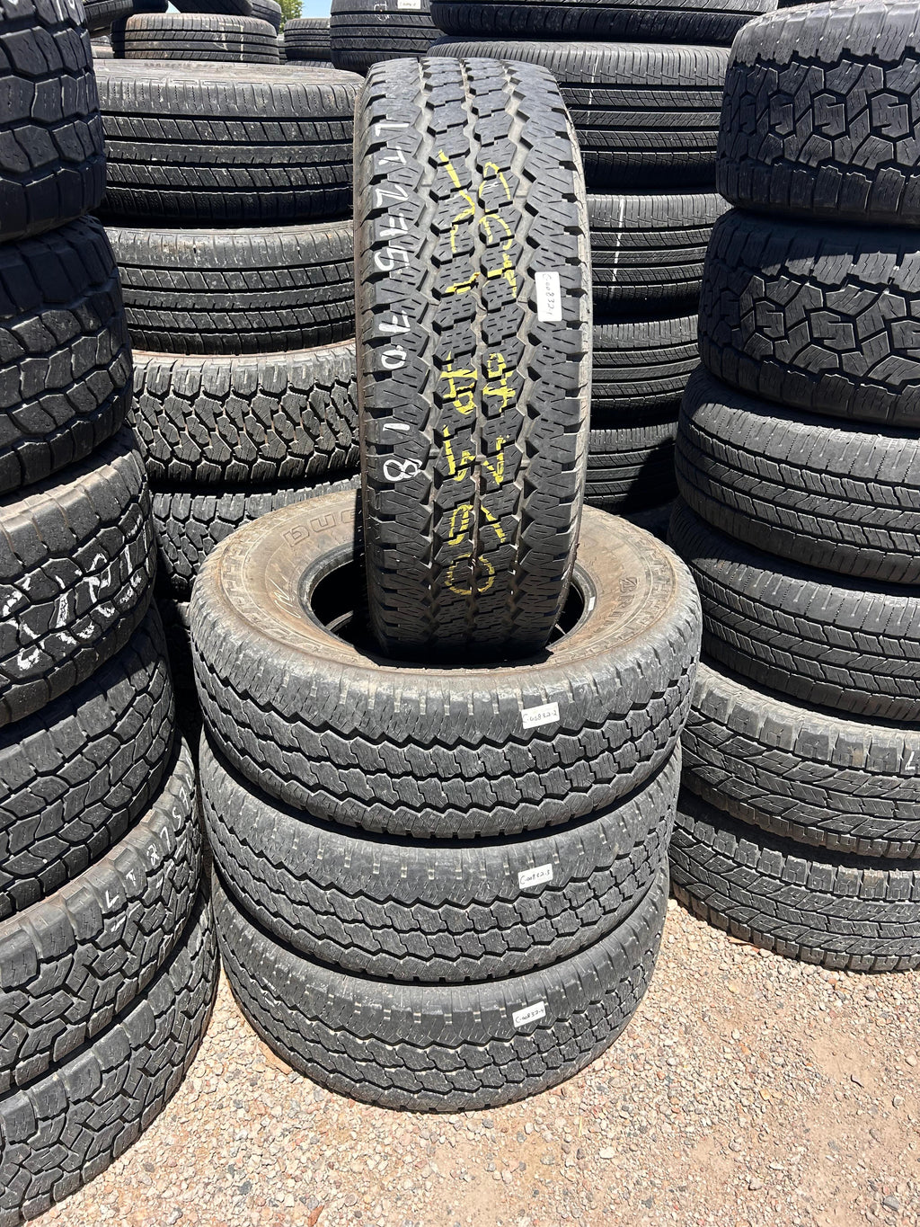 LT275/70R18 Set (4 Used Tires) Bridgestone Dueler AT