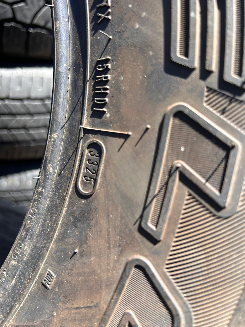 LT275/70R18 Set (4 Used Tires) Bridgestone Dueler AT