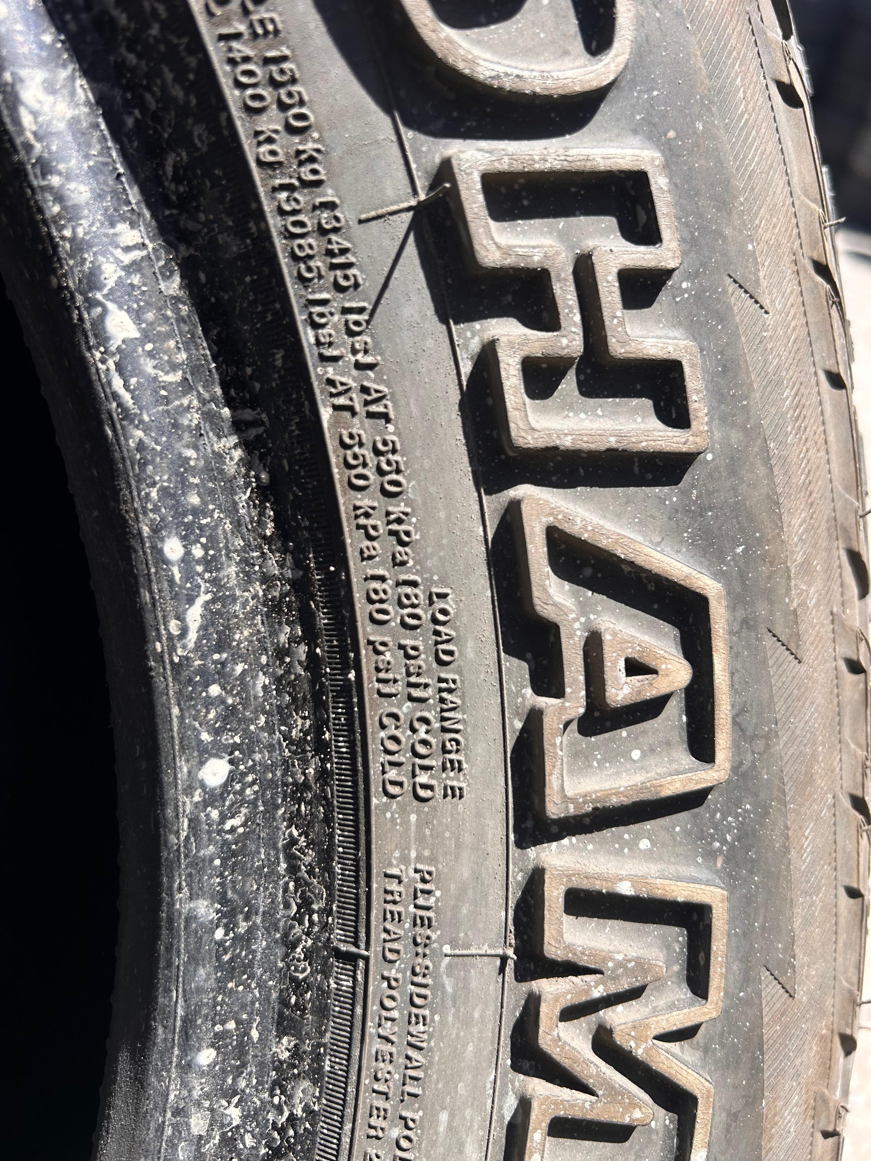 LT275/65R18 Pair (2 Used Tires) Yokohama Geolandar AT