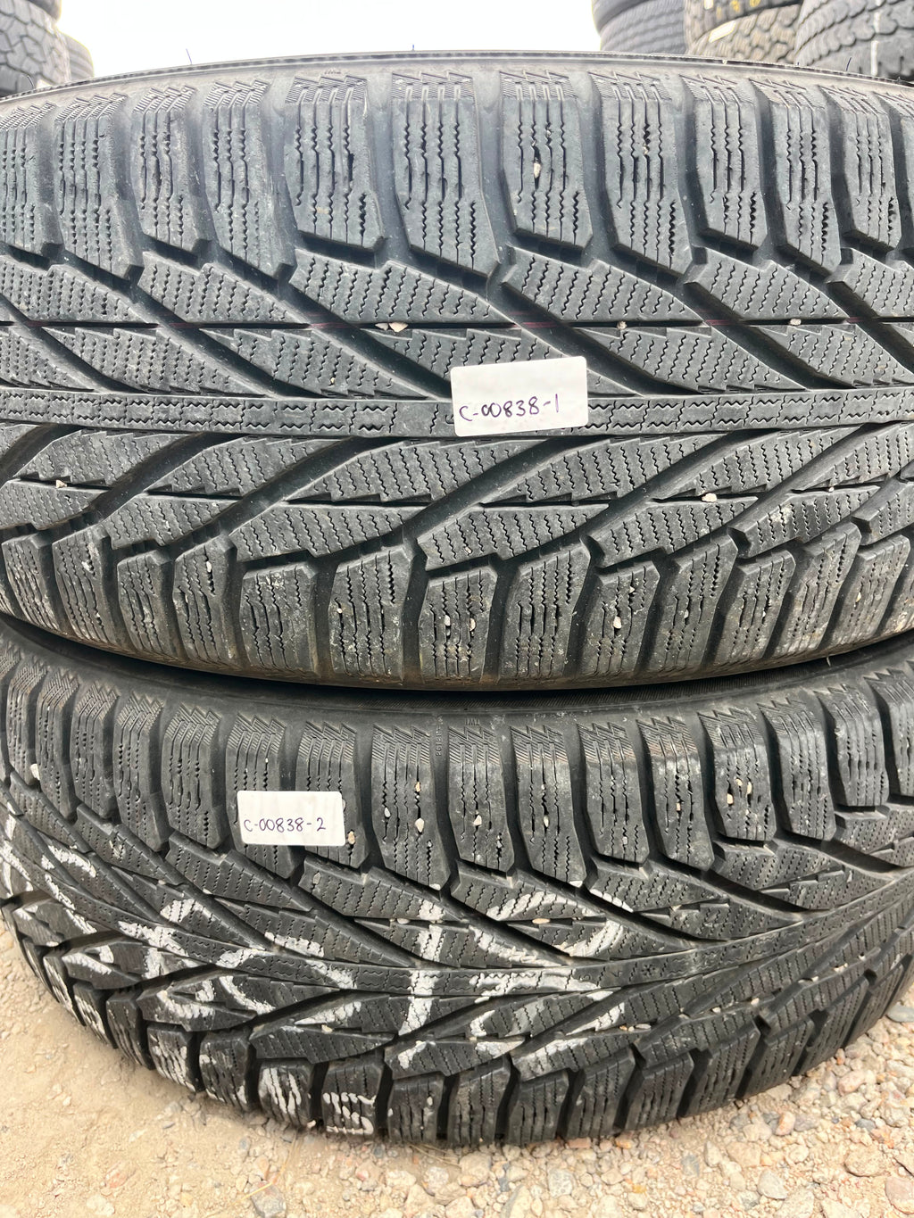 265/65R18 Pair (2 Used Tires) Nokia Hankapeliitta R2