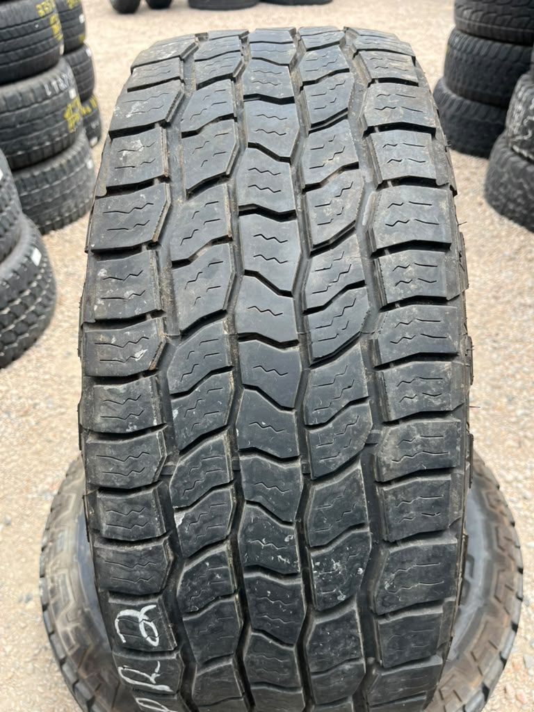 LT265/60R18 Pair (2 Used Tires) Cooper Discoverer AT3 Cooper
