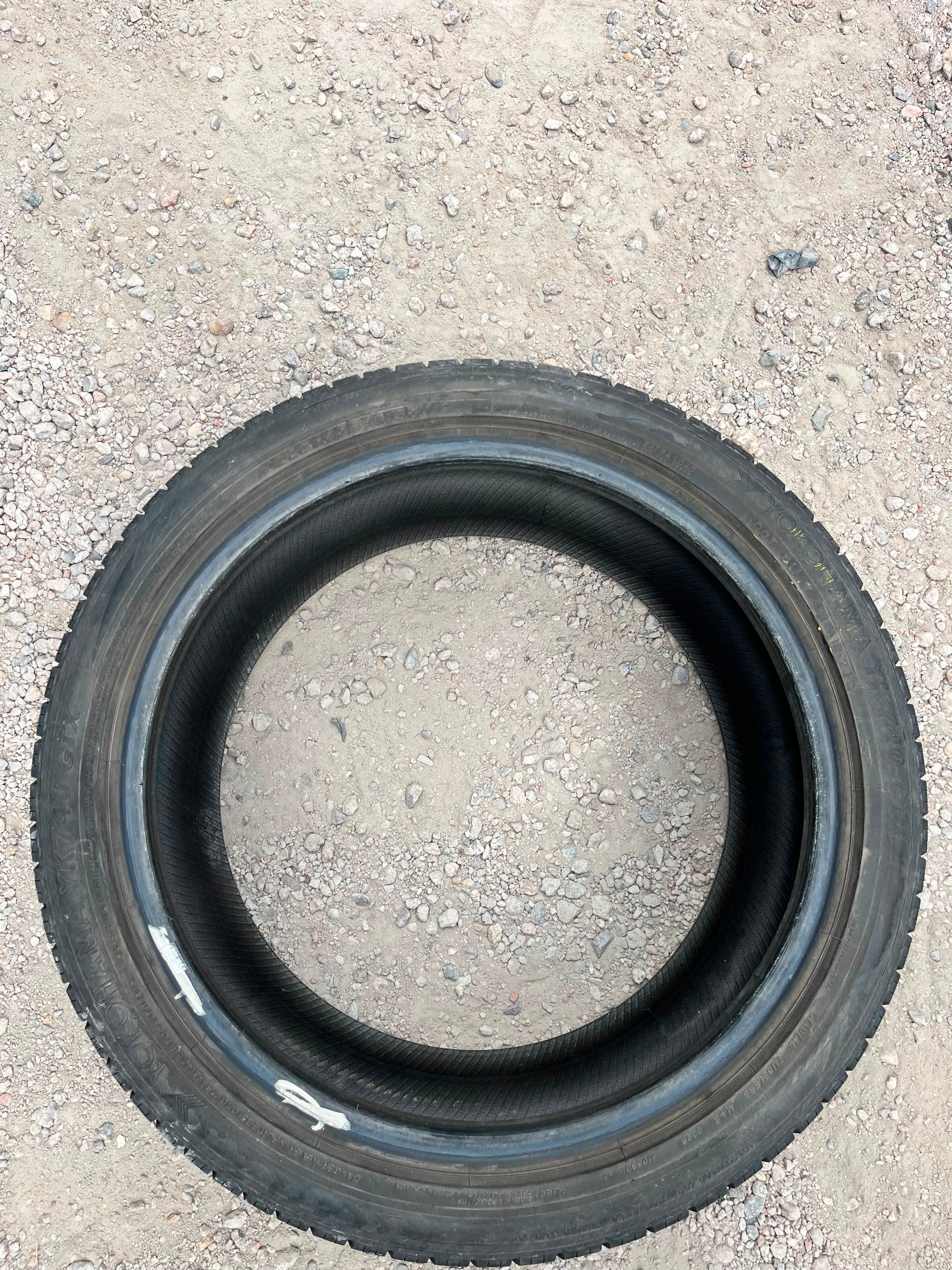 225/45R18 (2 Used Tires) Yokohama YK740 gtx