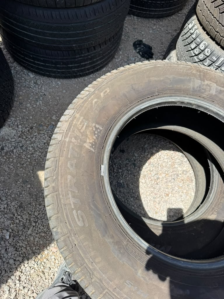 LT275/65R18 Pair (2 Used Tires) Mastercraft Stratus AP
