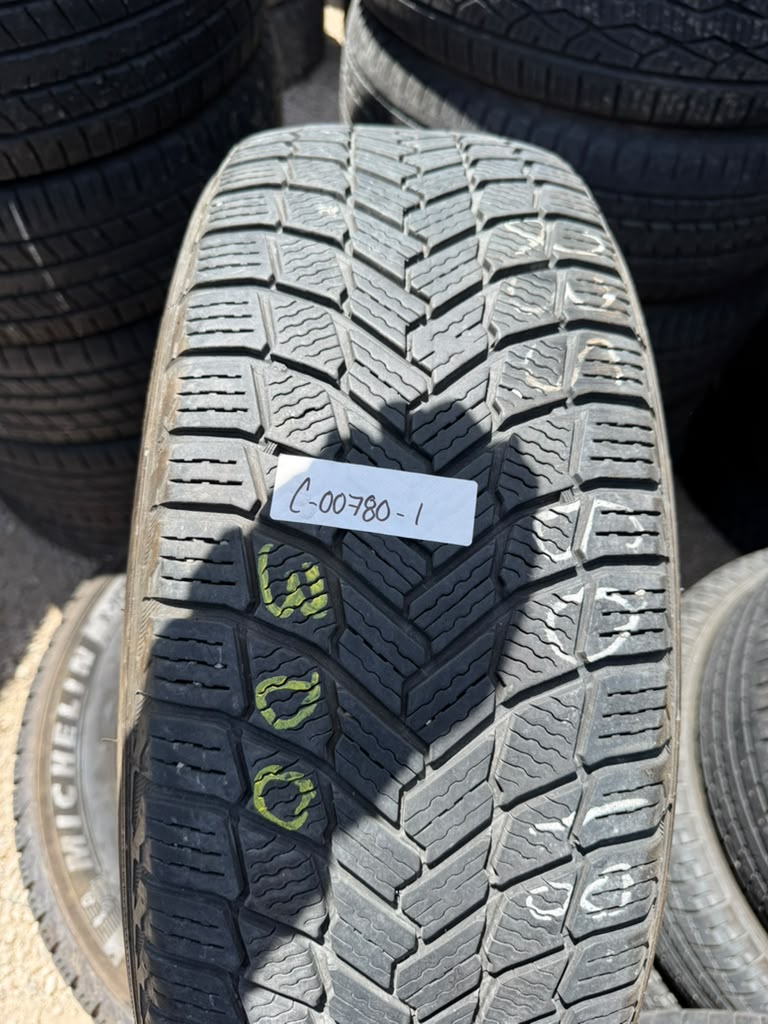 235/60R18 Set (4 Used Tires) Michelin X-Ice