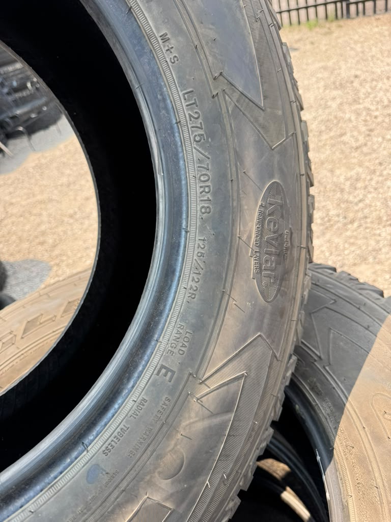 LT275/70R18 Set (4 Like New Tire!!) Goodyear Wrangler