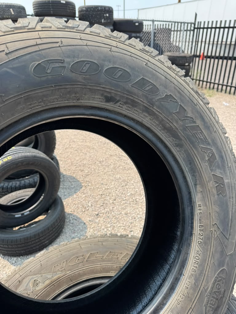 LT275/70R18 Set (4 Like New Tire!!) Goodyear Wrangler