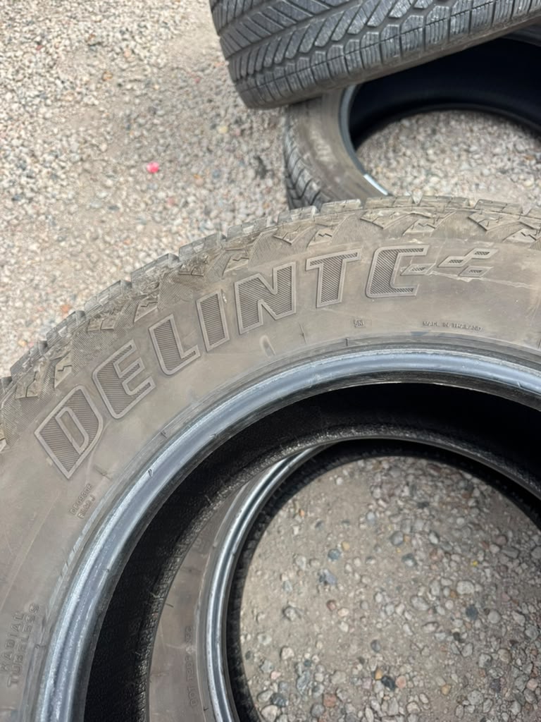 LT265/70R18 Pair (2 Used Tires) Delinte DX-10