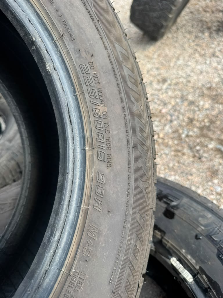 225/60R16 Pair (2 Used Tires) Mazama Luxury Touring
