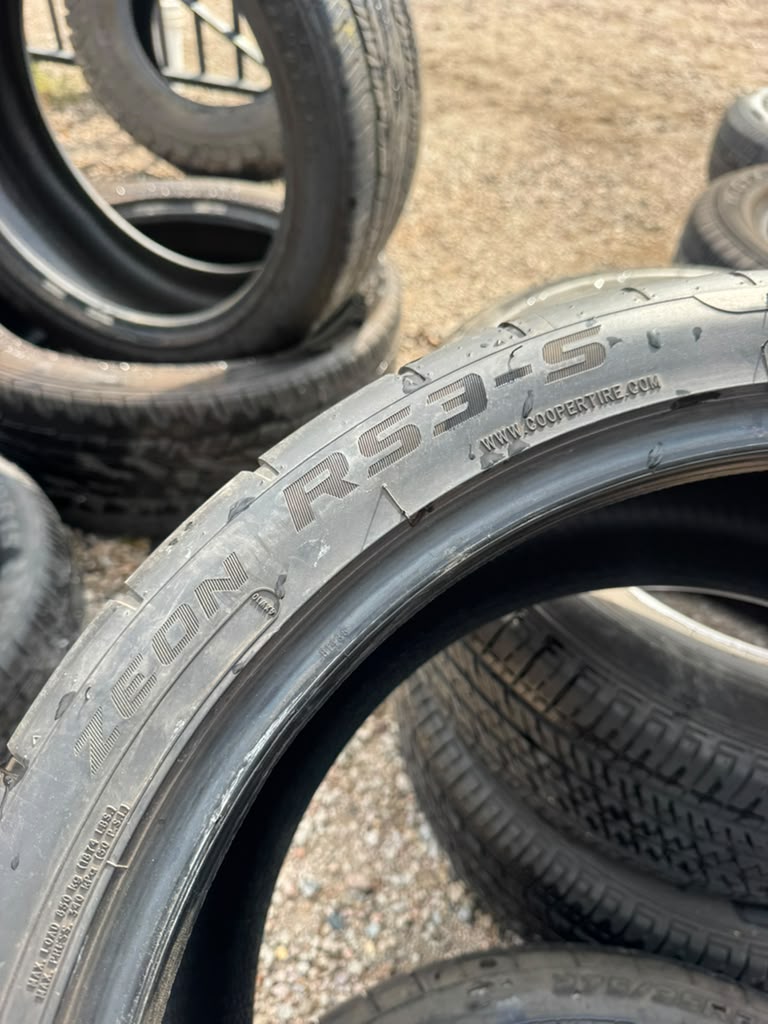 275/35R20 Pair (2 Used Tires)  Cooper Zeon RS3-S