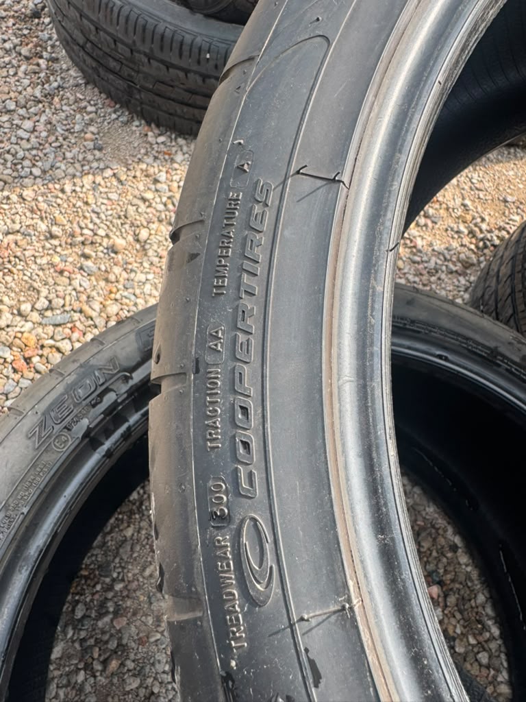 275/35R20 Pair (2 Used Tires)  Cooper Zeon RS3-S