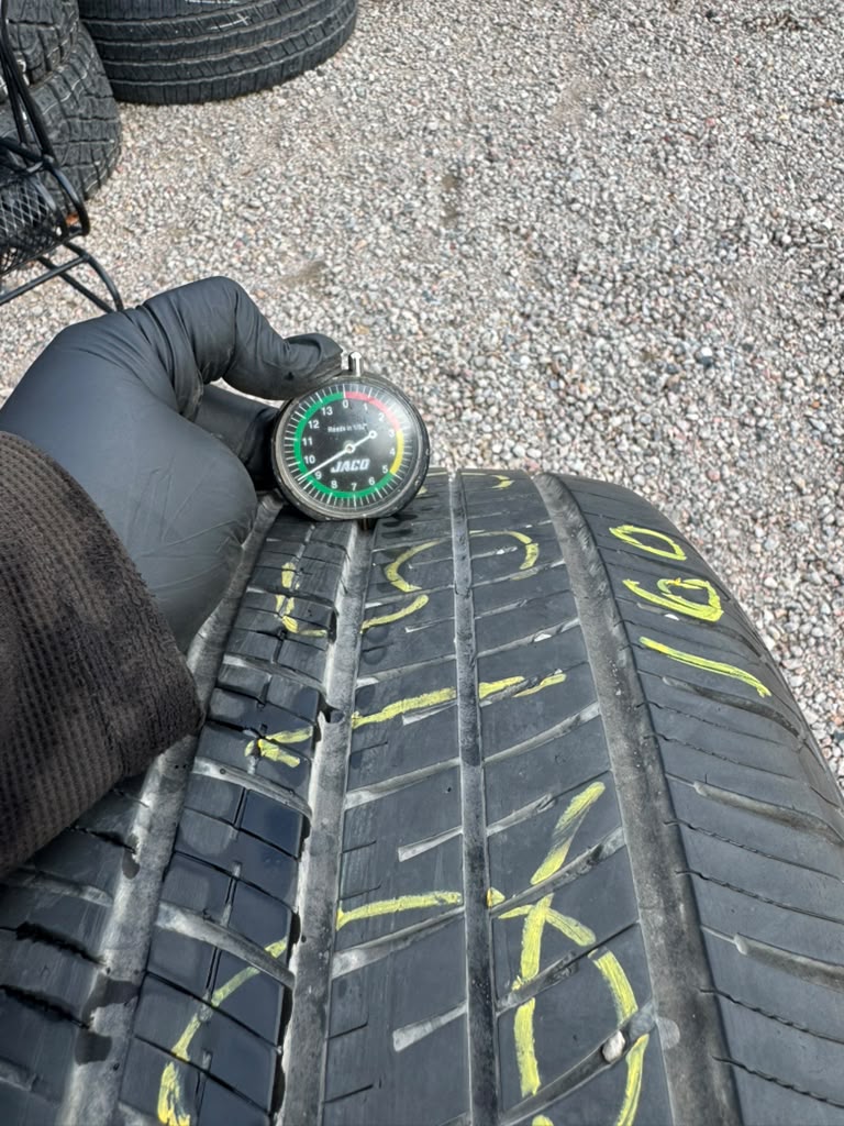 215/55R17 Pair (2 Used Tires) Yokohama Avid Ascend GT