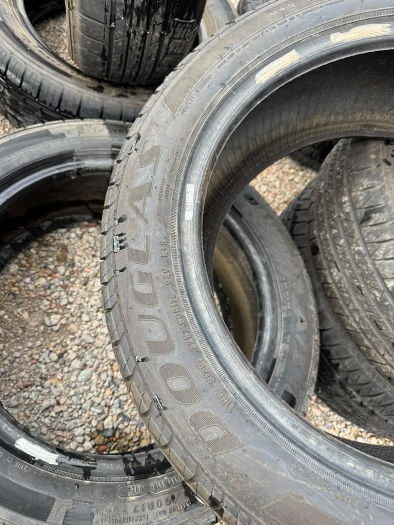 225/50R17 Pair (2 Used Tires) Douglas Touring