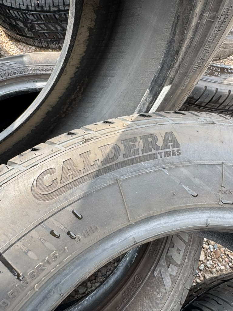 195/65R15 Pair (2 Used Tires) Caldera Confidence