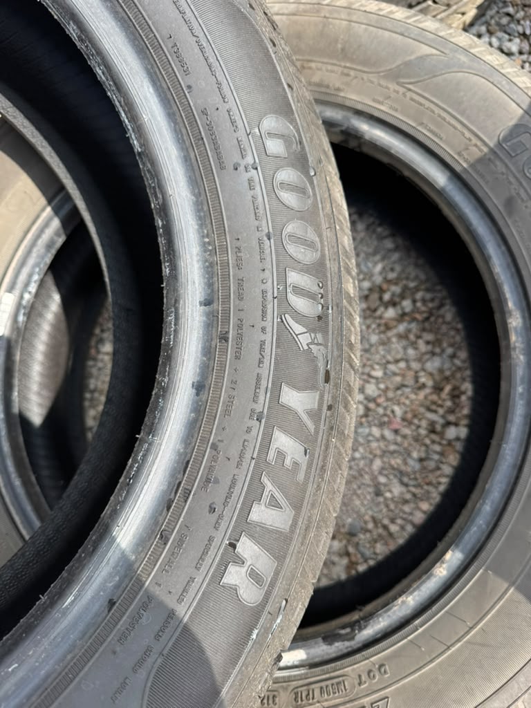 225/55R17 Pair (2 Used Tires) Goodyear Reliant