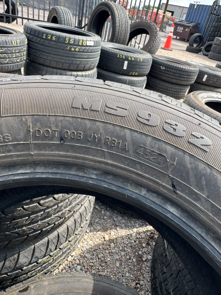 205/60R16 Pair (2 Used Tires) Milestar MS932