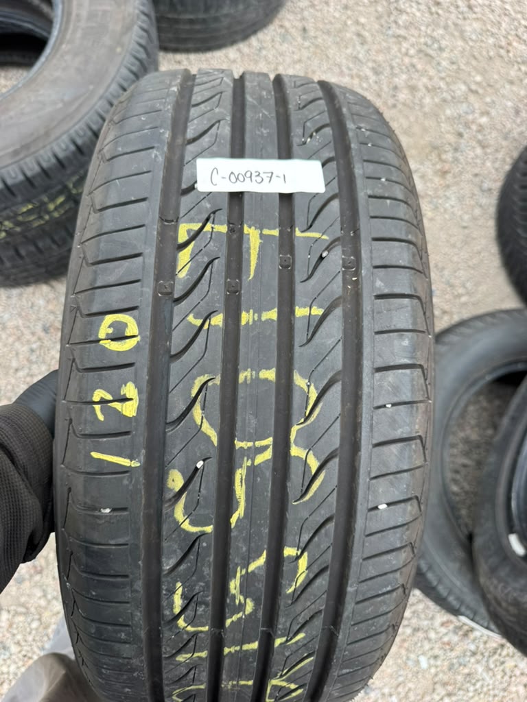 215/50R17 Pair (2 Used Tires) Sentury UHP