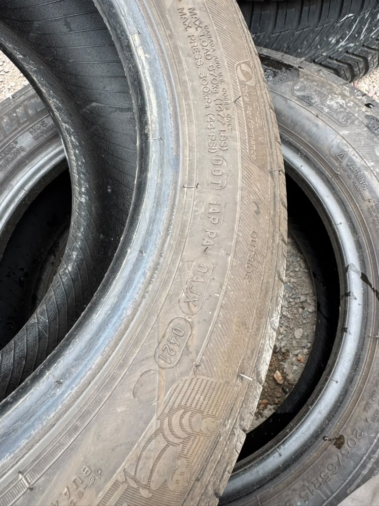 205/65R15 Pair (2 Used Tires) Michelin X Tour
