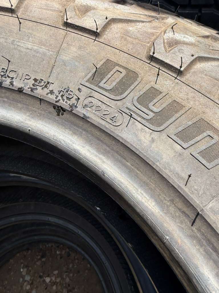 LT265/65R18 Pair (2 Like New) Hankook Dynapro Xtreme