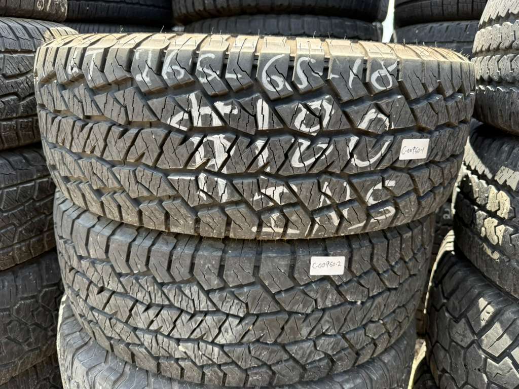 LT265/65R18 Pair (2 Like New) Hankook Dynapro Xtreme
