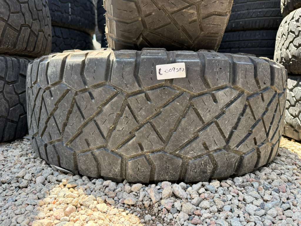 LT275/65R18 Pair (4 Used Tires) Nitto Ridge Grappler