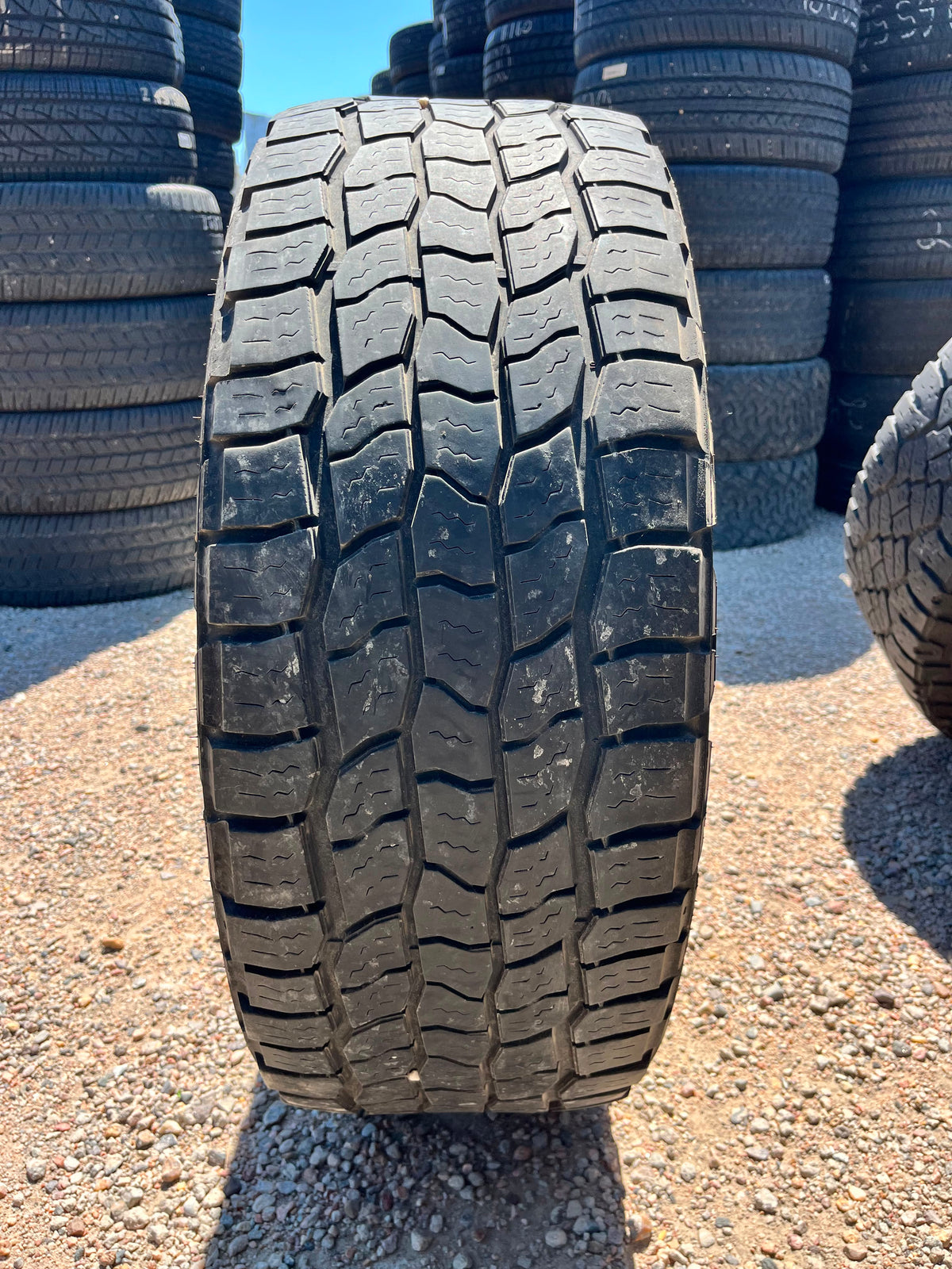 LT285/60R20 Pair (2 Used Tires) Cooper / Discoverer AT3 XLT