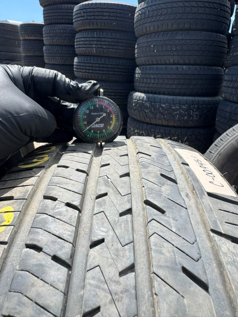 225/60R16 Pair (2 Used Tires) Aspen GT
