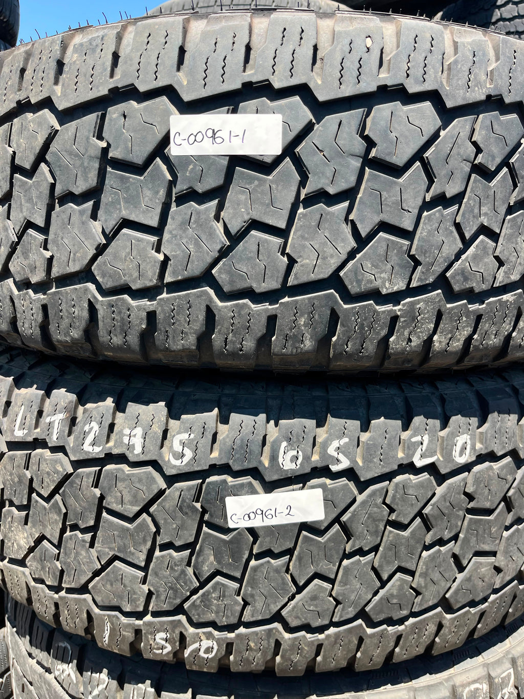 LT275/65R20 Pair (2 Used Tires) Cooper Discoverer Stronghold