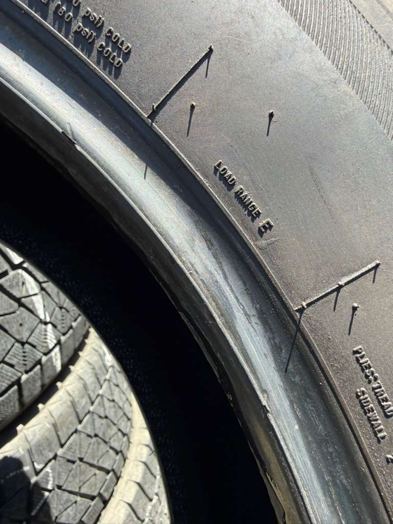 LT275/65R20 Set (4 Used Tires) Bridgestone Dueler A/T