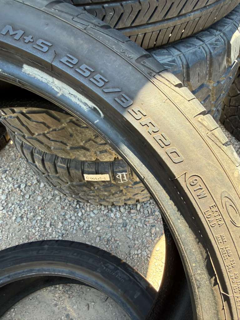 255/35R20 Pair (2 Used Tires) Cooper CSV Ultra Touring