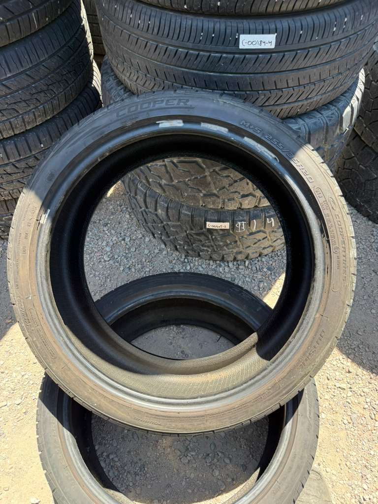 255/35R20 Pair (2 Used Tires) Cooper CSV Ultra Touring