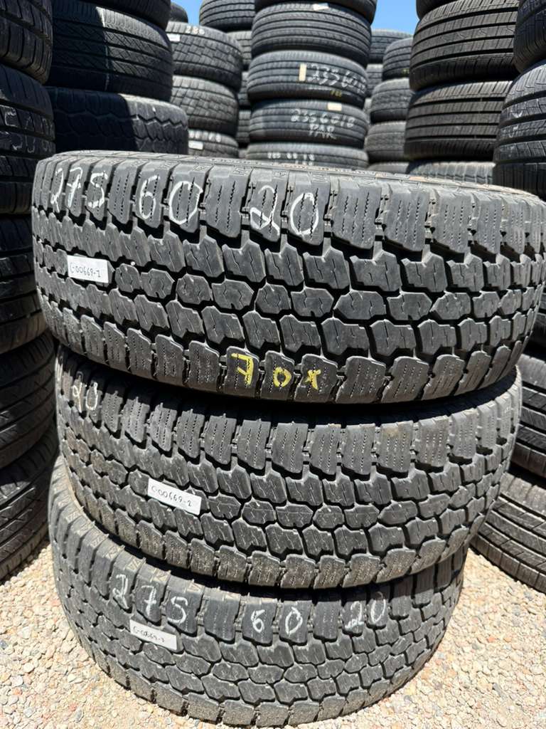 275/60R20 (3 Used Tires) Sumitomo Encounter AT