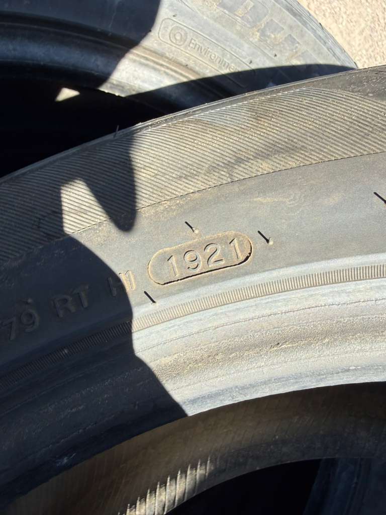255/55R20 Set (4 Used Tires) Hankook Dynapro HP2