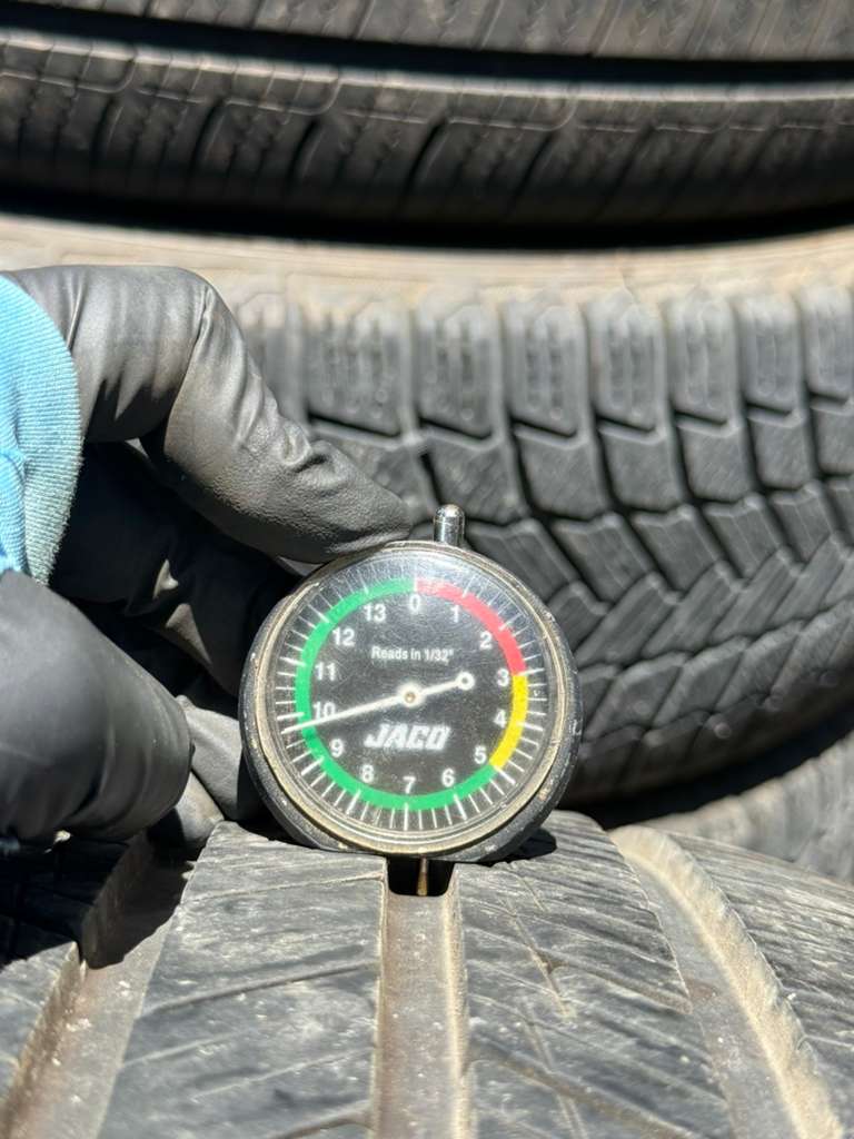 255/55R20 Pair (2 Used Tires) Blackhawk Agility SUV